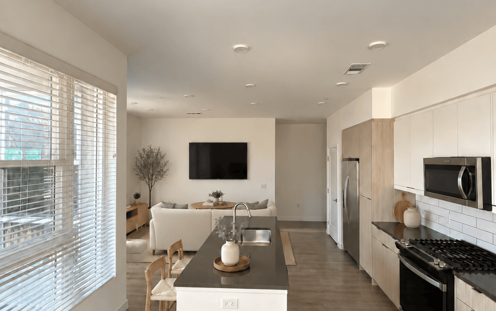 B2 - 2 bedroom floorplan layout with 2 bathrooms and 1087 square feet (Kitchen 2)